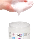 FistIt Hybrid Lubricant – Hybrid-Gleitmittel mit Wasser- & Silikonbasis in anwendung.webp